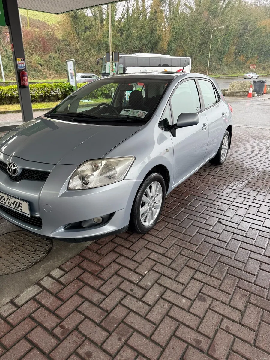 2009 Toyota auris - Image 2