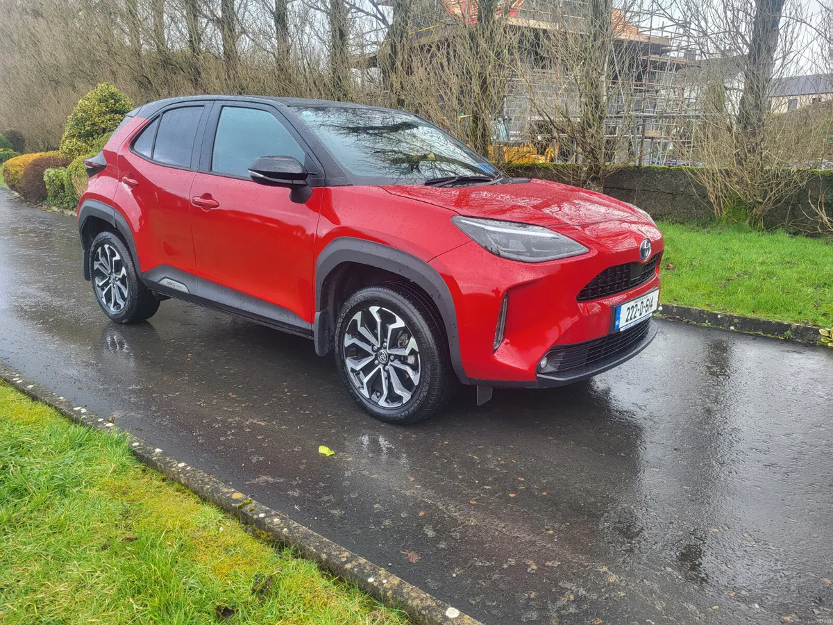 Toyota Yaris Cross LUNA SPORT  HYBRID - Image 1