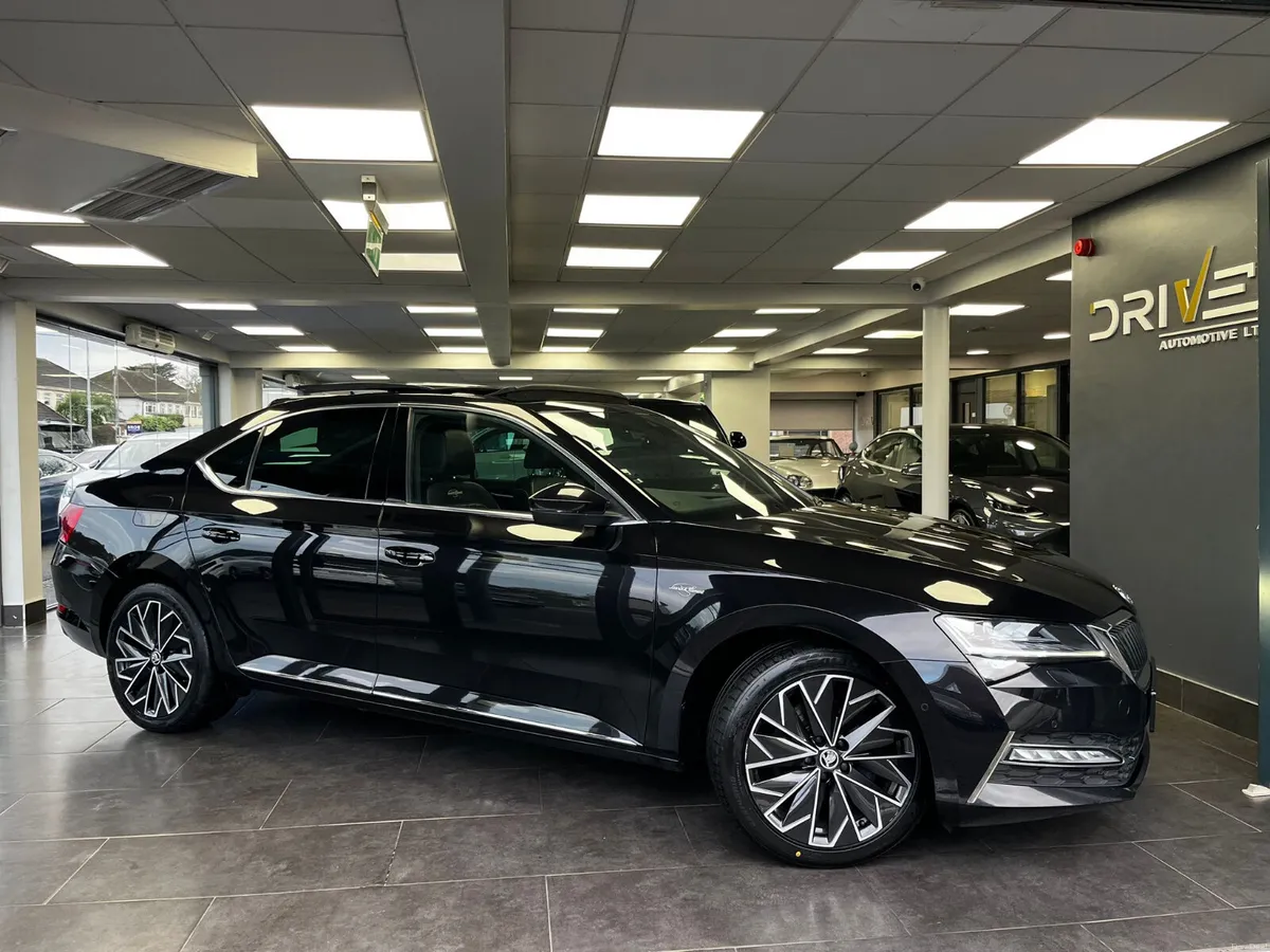 Skoda Superb 2021 1.4 HYBRID LAURIN & KLEMEN - Image 1
