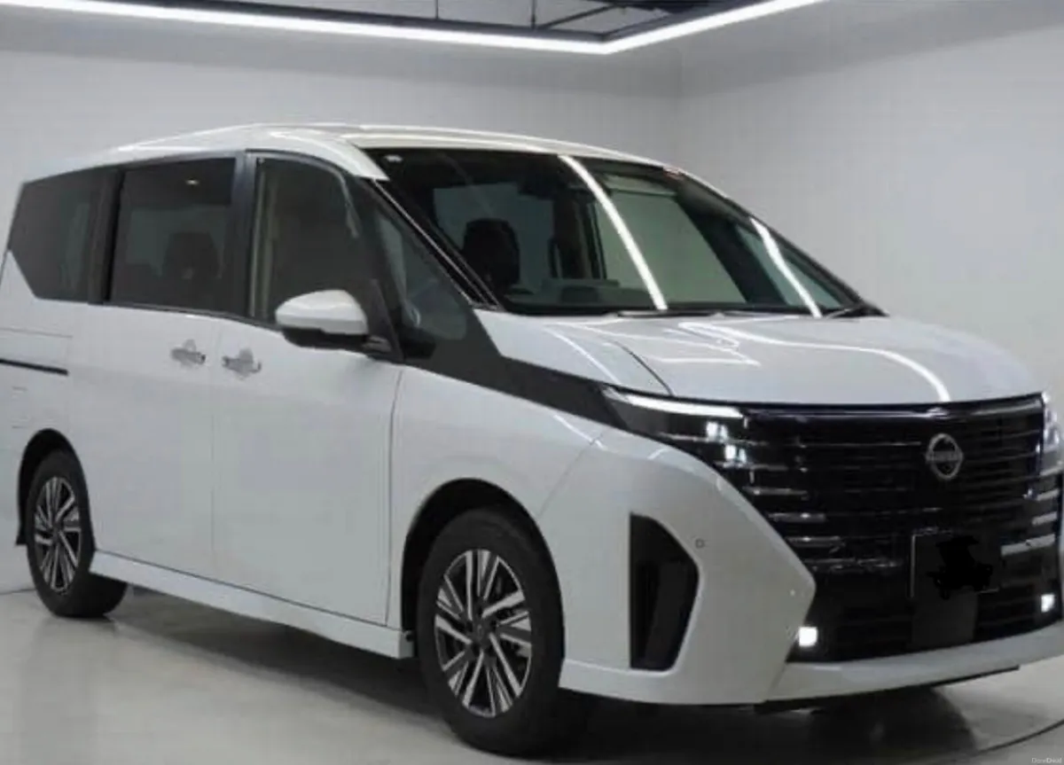 Nissan Serena 1.5 petrol-hybrid,8 Seats,Automatic - Image 1