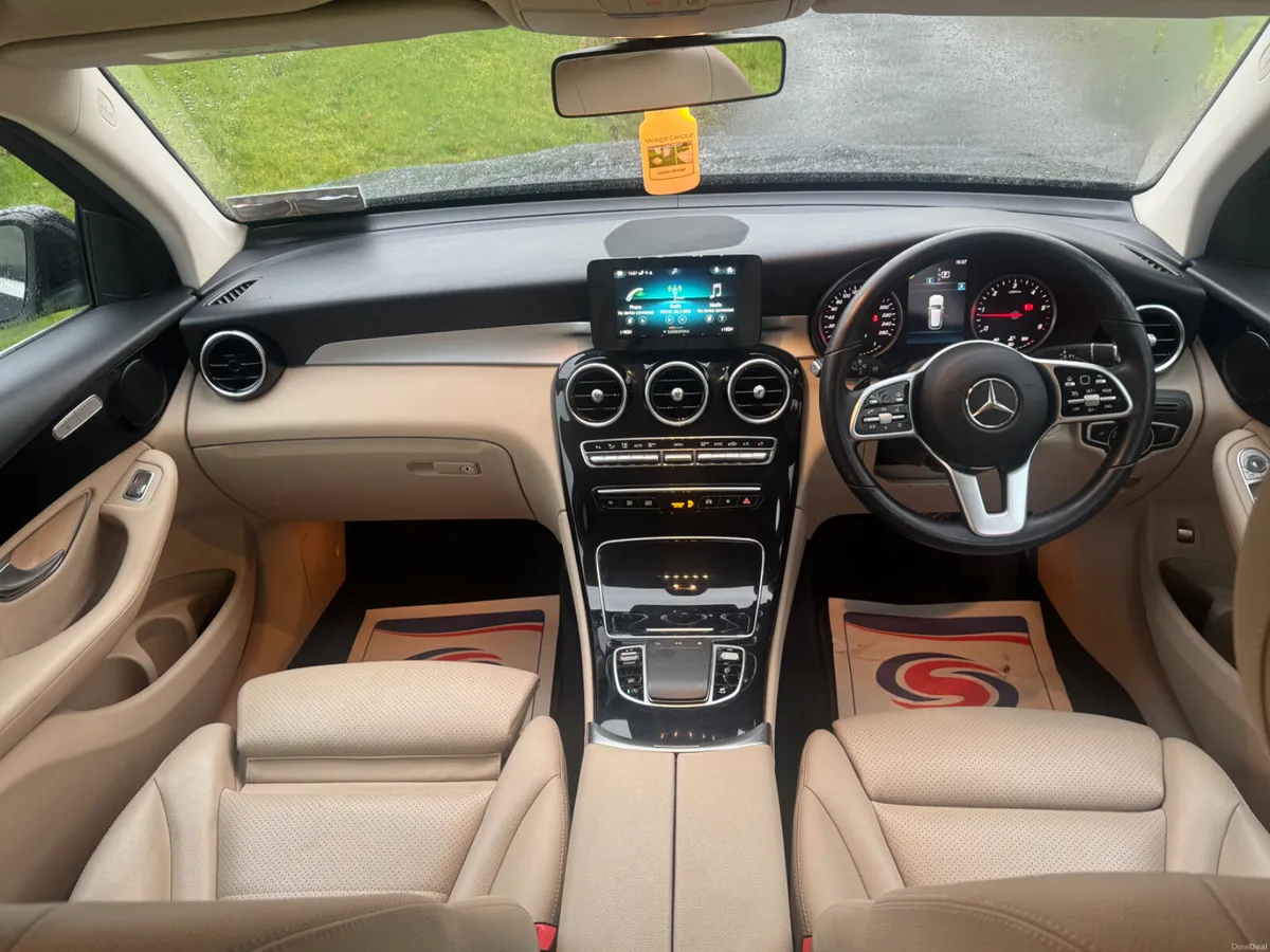 Mercedes-Benz GLC 2021 - Image 4