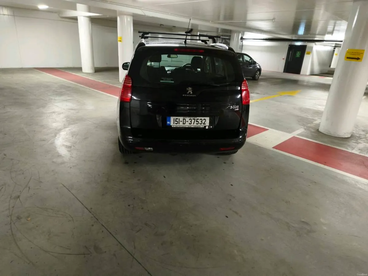 Peugeot 5008 automatic very low km - Image 4