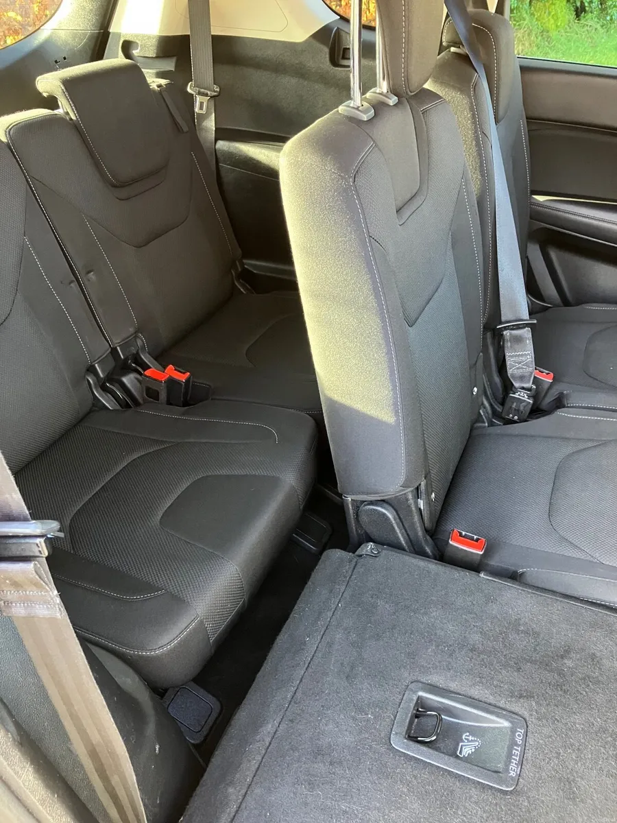 Ford S-Max Titanium Sport - Image 4