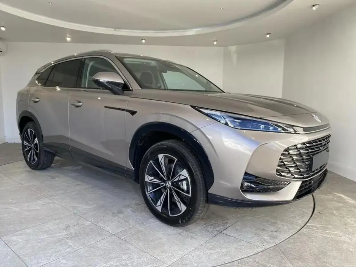 Other Other 1.5 T-GDI SE 5dr DCT - Image 1