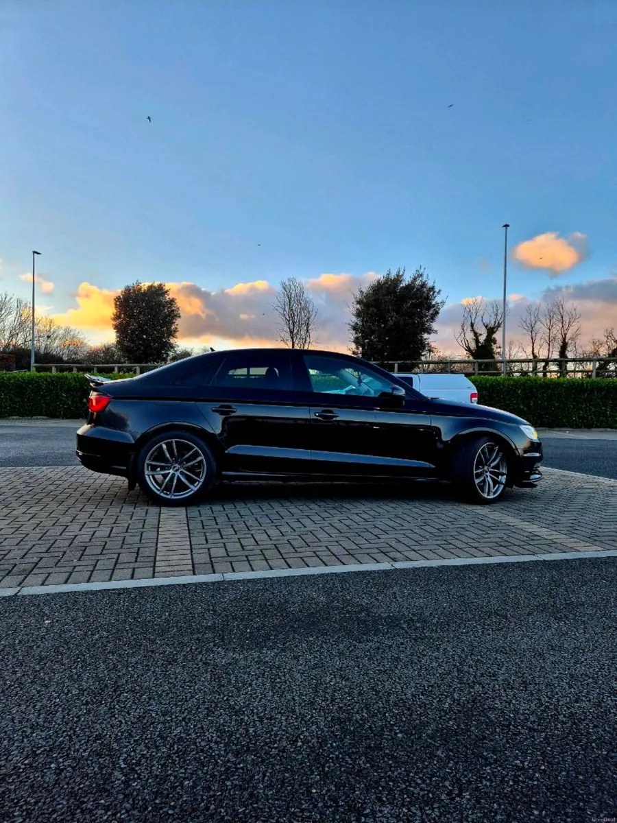Audi A3 1.6 TDI Saloon - Image 4