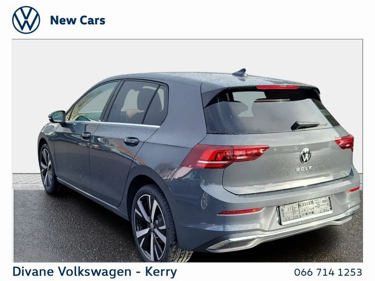 Volkswagen Golf STYLE 2.0 TDI 116 BHP - Image 3