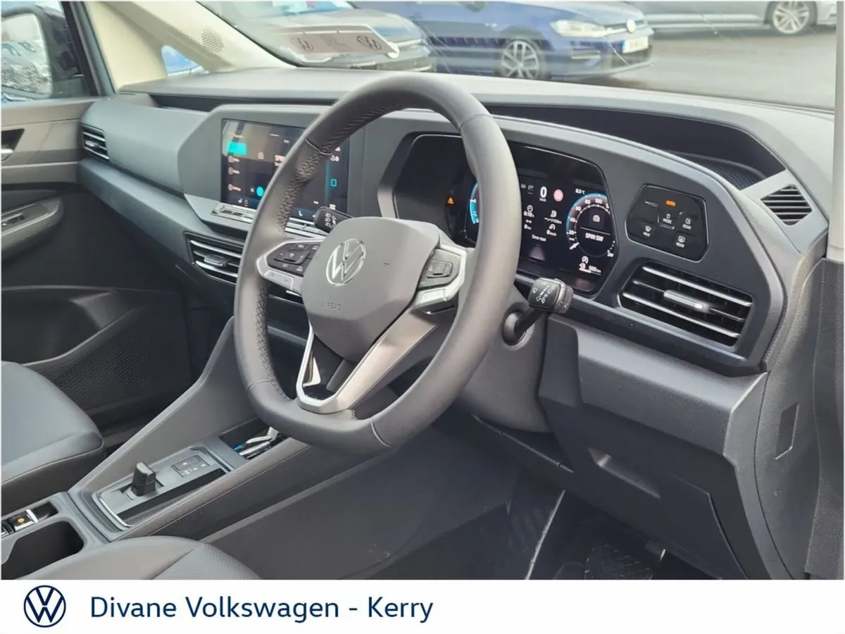 Volkswagen Caddy Maxi Life 7 SEATER 2.0 TDI 122BHP - Image 4