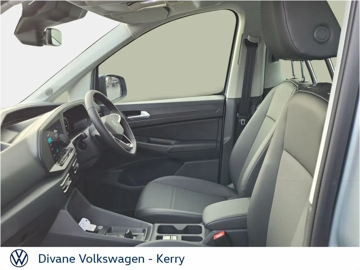 Volkswagen Caddy Maxi Life 7 SEATER 2.0 TDI 122BHP - Image 4