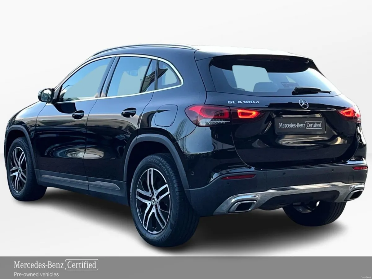 Mercedes-Benz GLA 180D Progressive Line Compact SU - Image 4