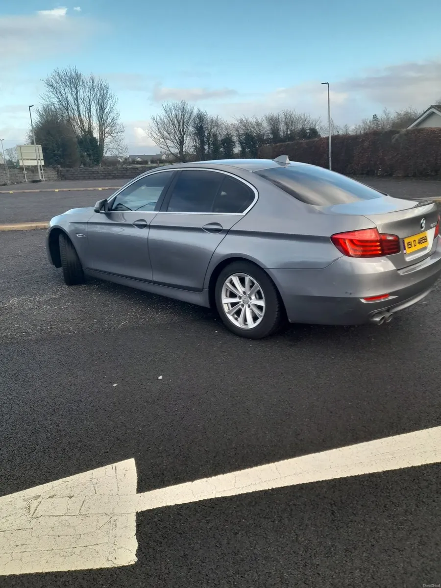 BMW 5-Series 2015 - Image 1