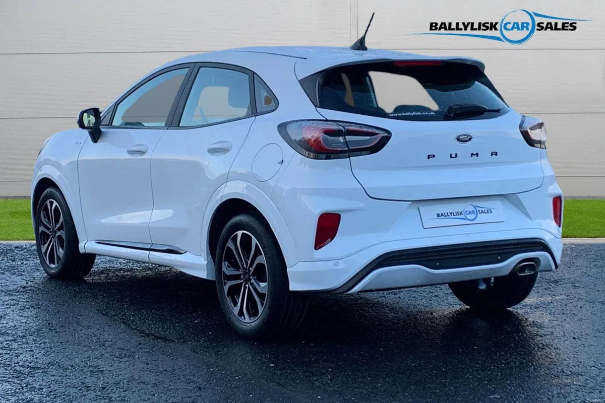 Ford Puma 1.0T ST-Line in Frozen White with 26K - Image 2