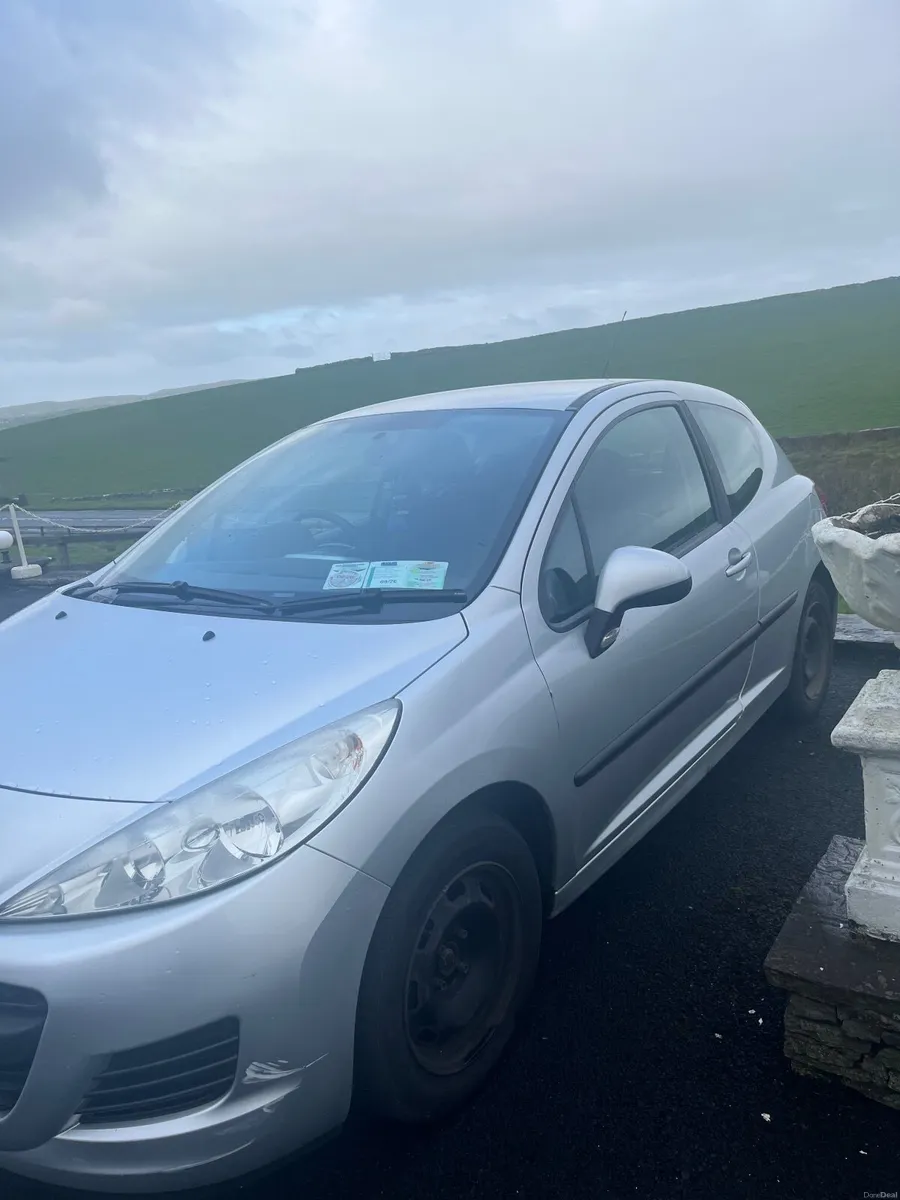 Peugeot 207 2010 - Image 2