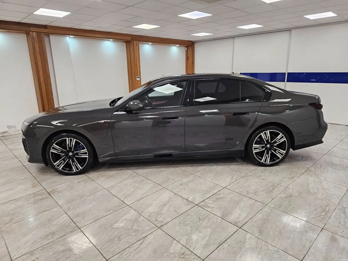 BMW 7-Series 750e Xdrive // HUGE SPECIFICATION - Image 4