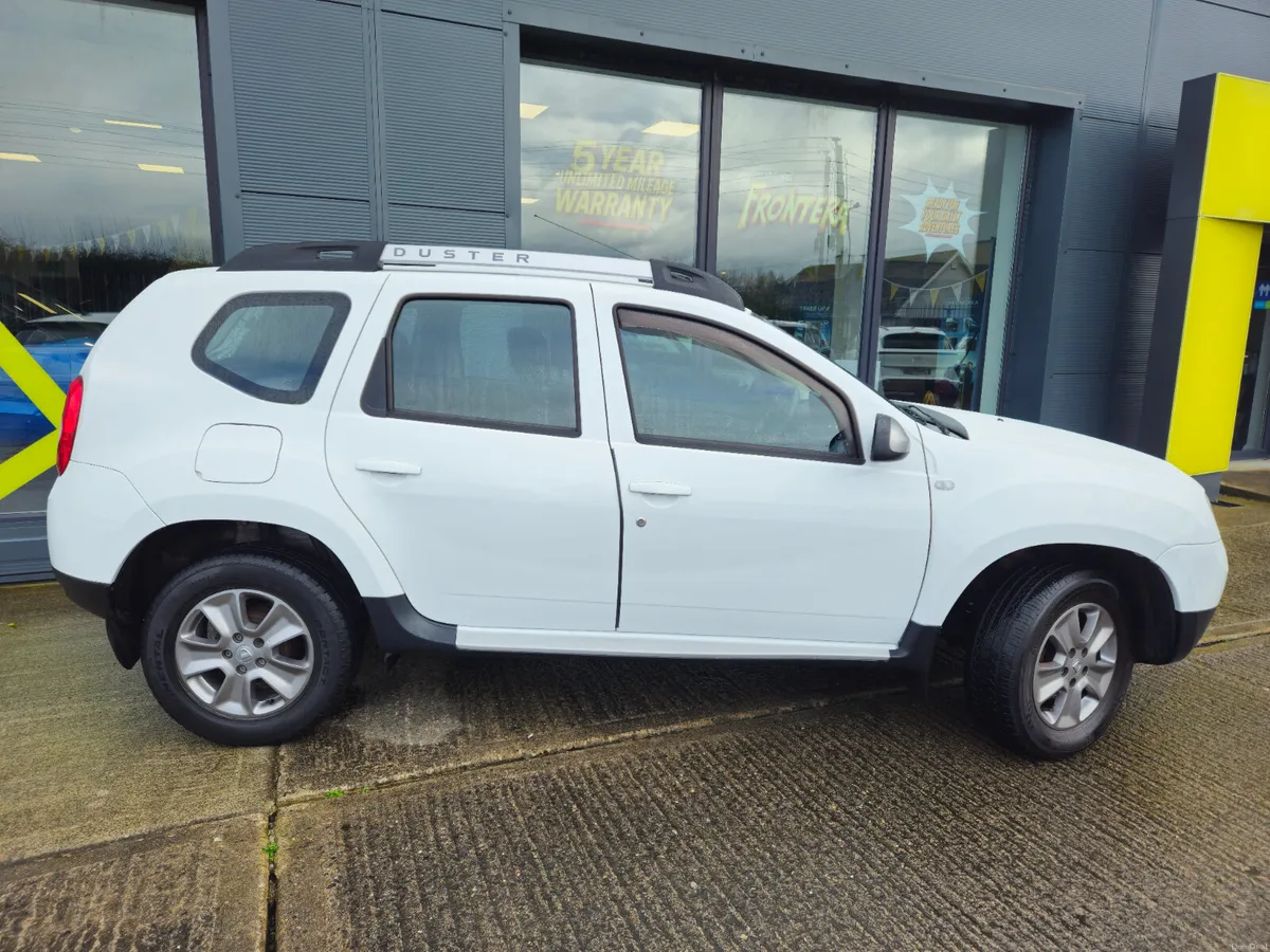 Dacia Duster 1.5 dCi 110 SIGNATURE - Image 3