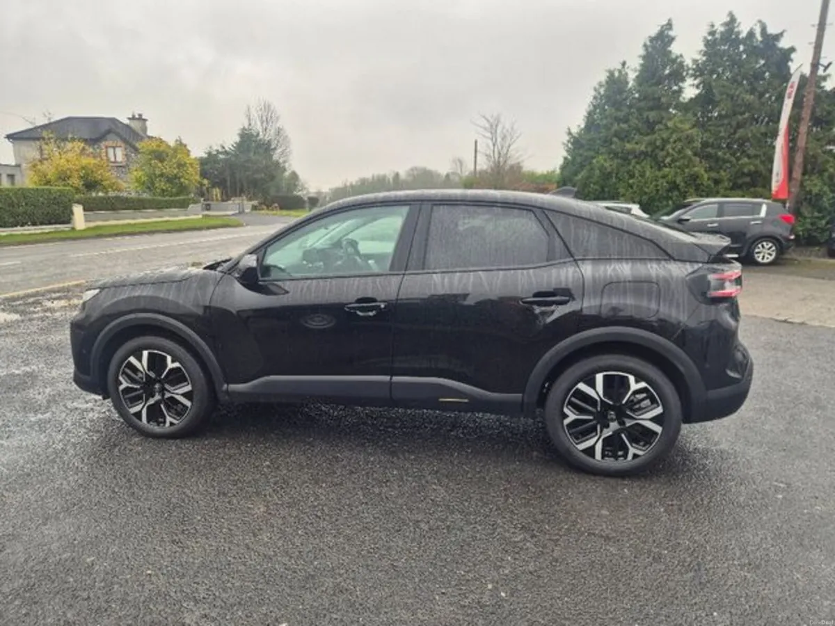 Citroen C4 MAX Edition Pure-Tech 1.2 Petrol / Elec - Image 4