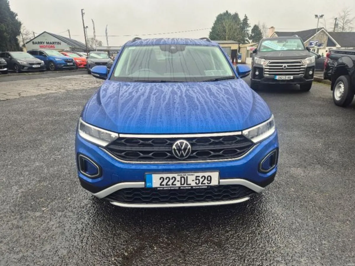 Volkswagen T-Roc Life 1.0 TSI 110HP 5dr - Image 2
