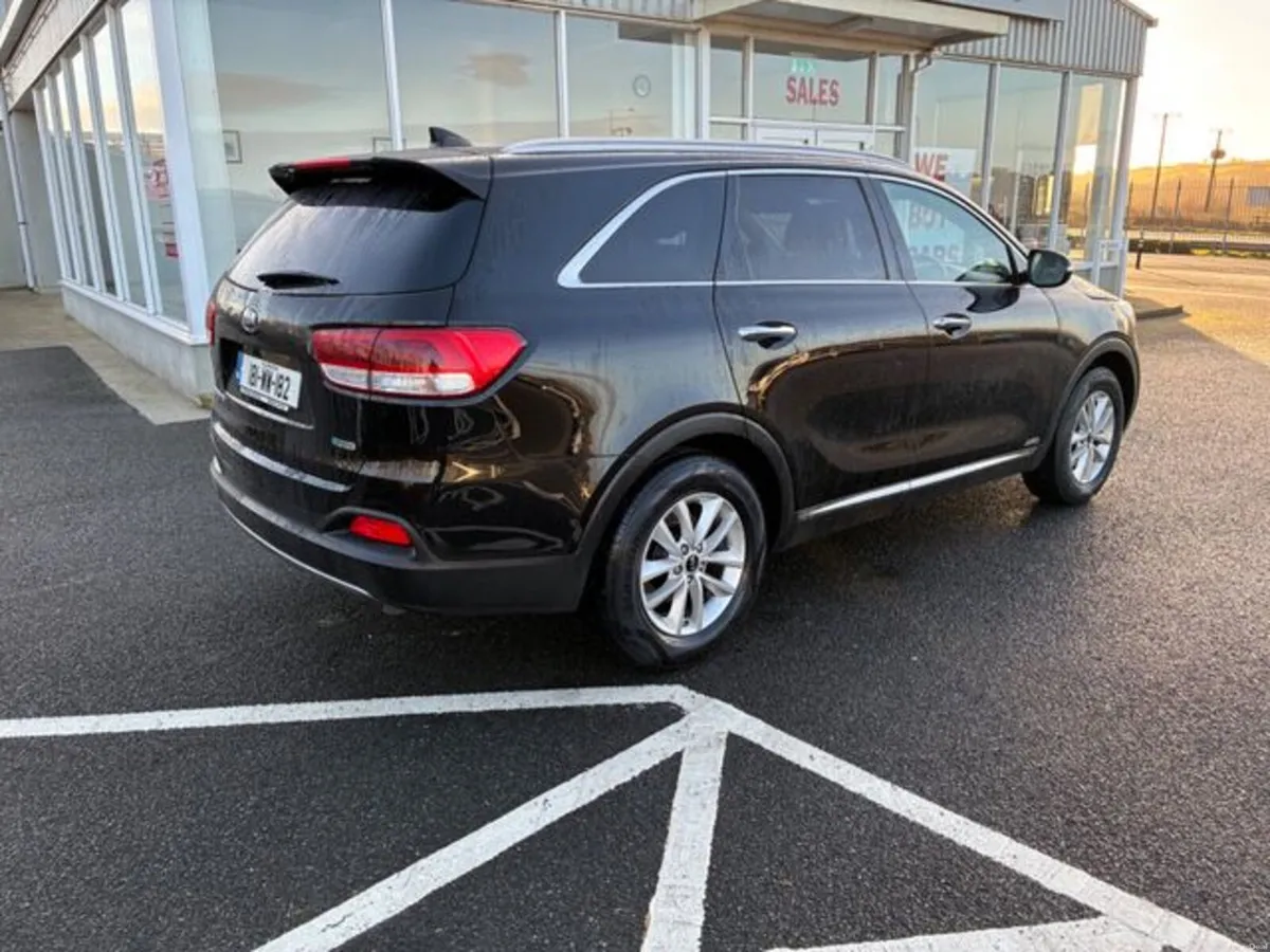 Kia Sorento Platinum 4X4 5DR - Image 3