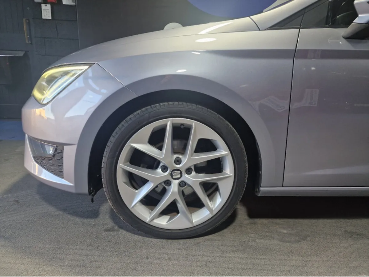 SEAT Leon FR TECHNOLOGY TDI - Image 2