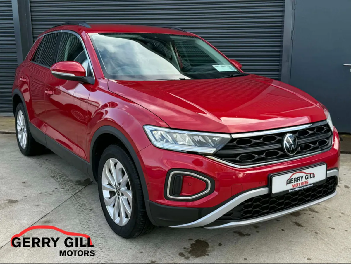 Volkswagen T-Roc LIF PLUS2.0TDI MANUAL 6SPEED FWD - Image 1