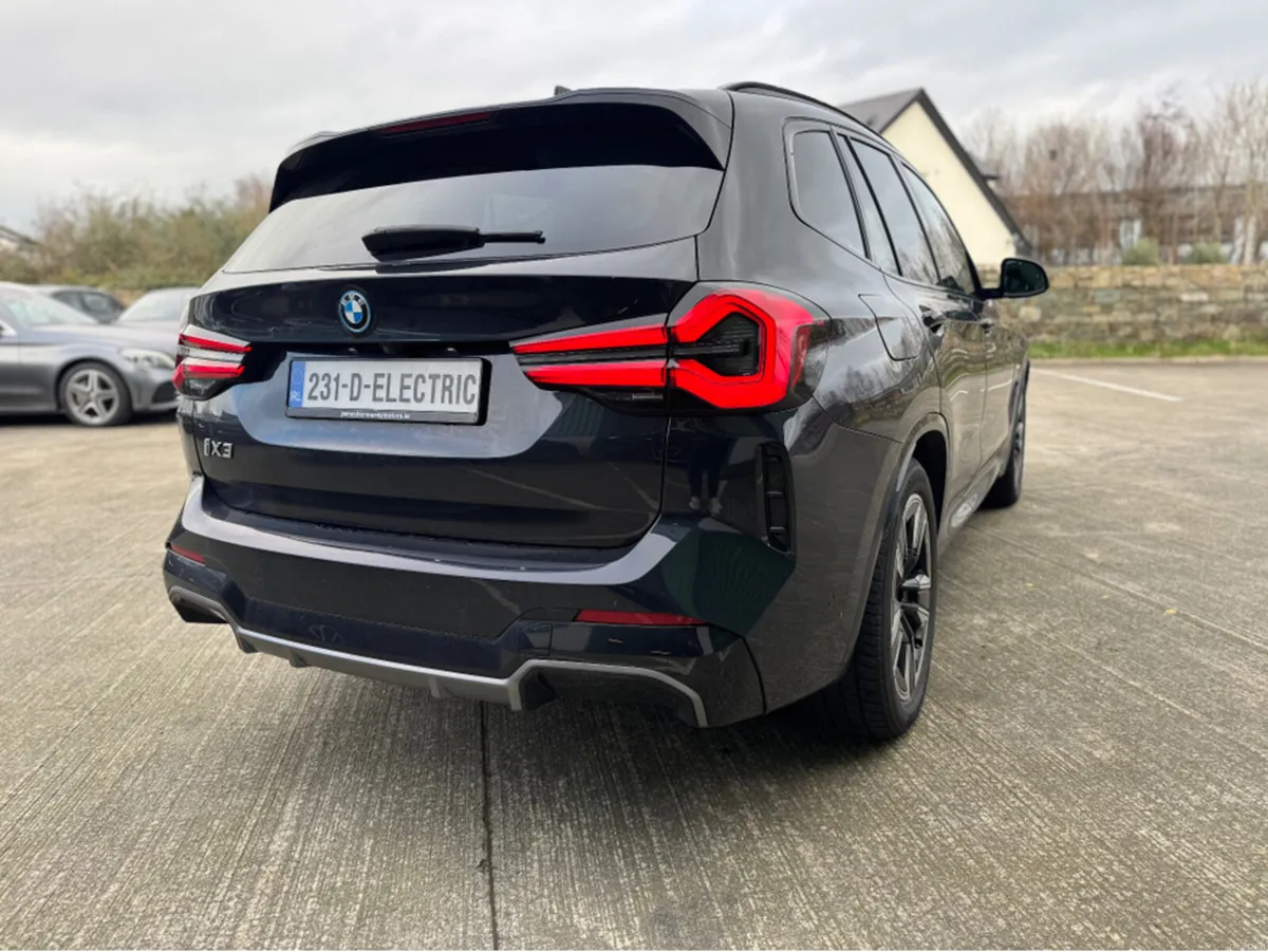 BMW iX3 M SPORT - Image 4