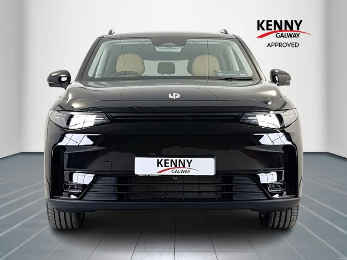 Leapmotor C10 DESIGN REEV 975KM 28KWH PH - Image 2