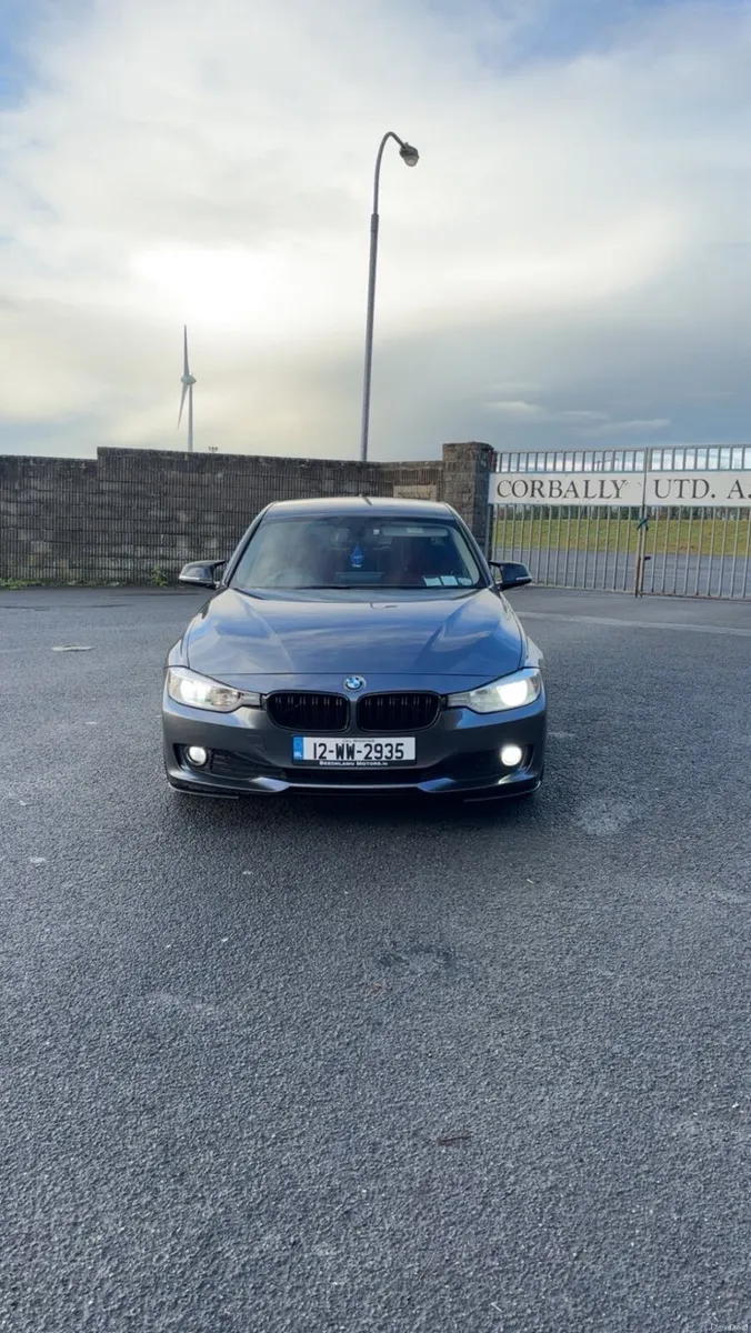 BMW 320d - Image 2