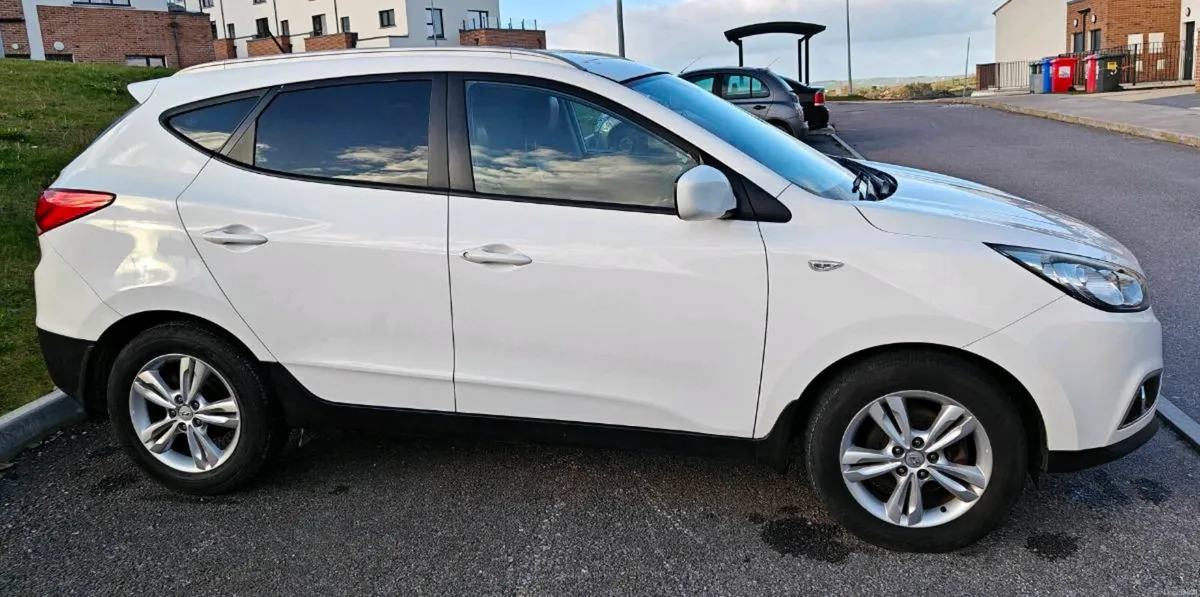 Hyundai ix35 SUV 1.7 diesel NEW NCT - Image 2