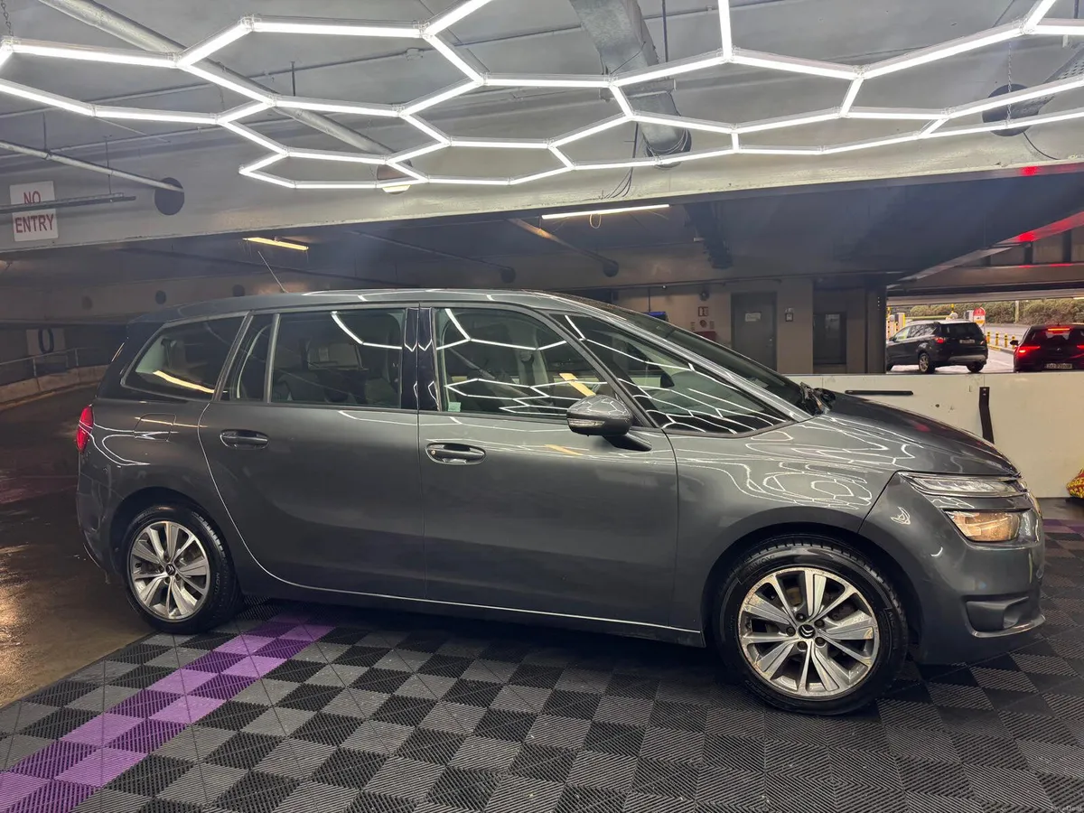 152 Citroen C4 HDi 1.6 - LOW MILEAGE - Image 4