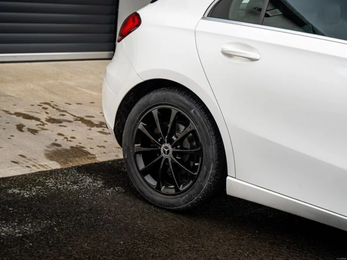 Mercedes-Benz A-Class A 180 D SPORT - Image 3