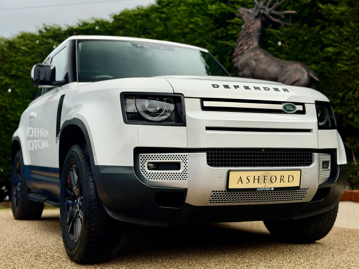 Land Rover Defender 90 3.0 Diesel 2 seats no vat - Image 1