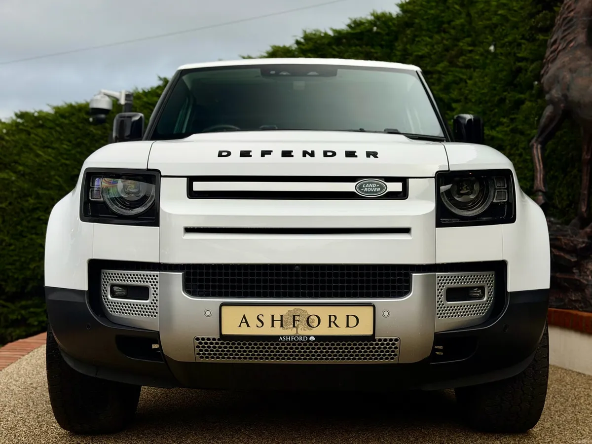 Land Rover Defender 90 3.0 Diesel 2 seats no vat - Image 3