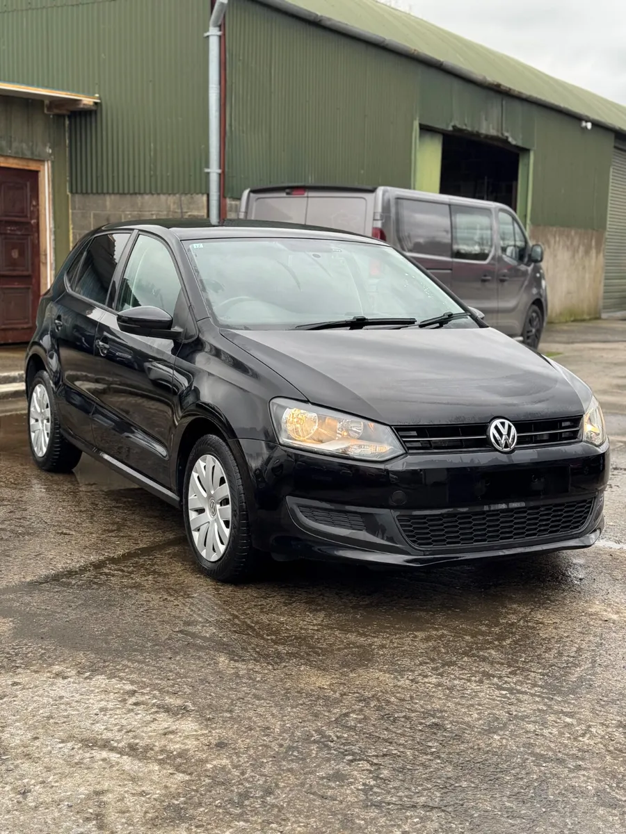 VW POLO 1.2L Petrol Automatic 2013 71000KM - Image 1