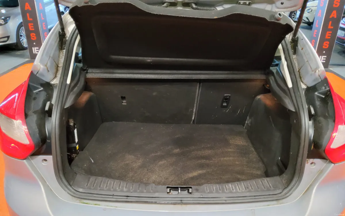 Ford Focus 2014 - Image 4