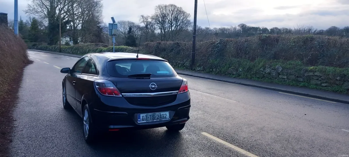 Opel Astra 2007 - Image 2