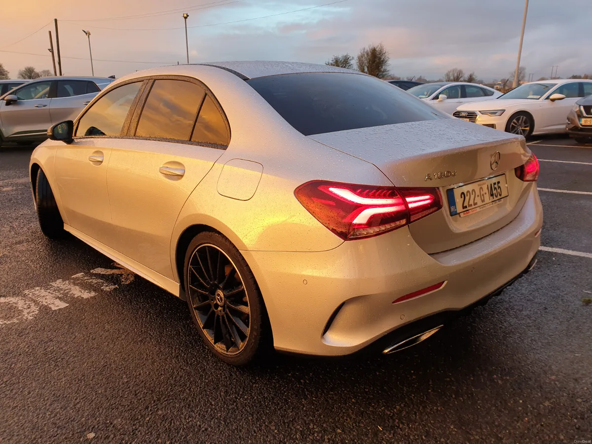 Mercedes-Benz A180D AMG LINE AUTO - Image 4