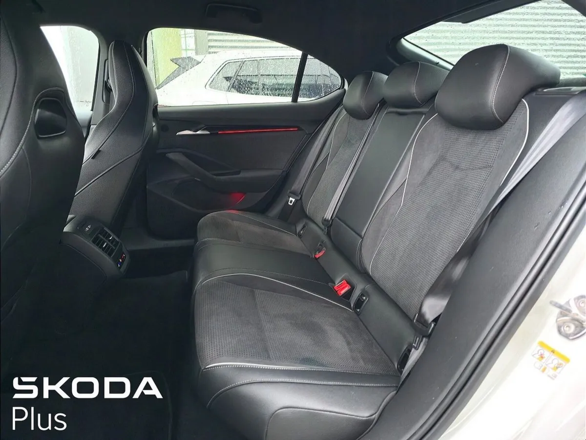 Skoda Superb Sportline *Ex-demo* 2.0 TDI 150BHP DS - Image 6