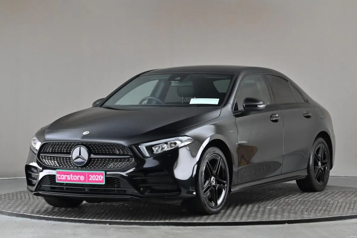 Mercedes-Benz AMG A 250E SALOON AMG LINE EDITION - Image 3
