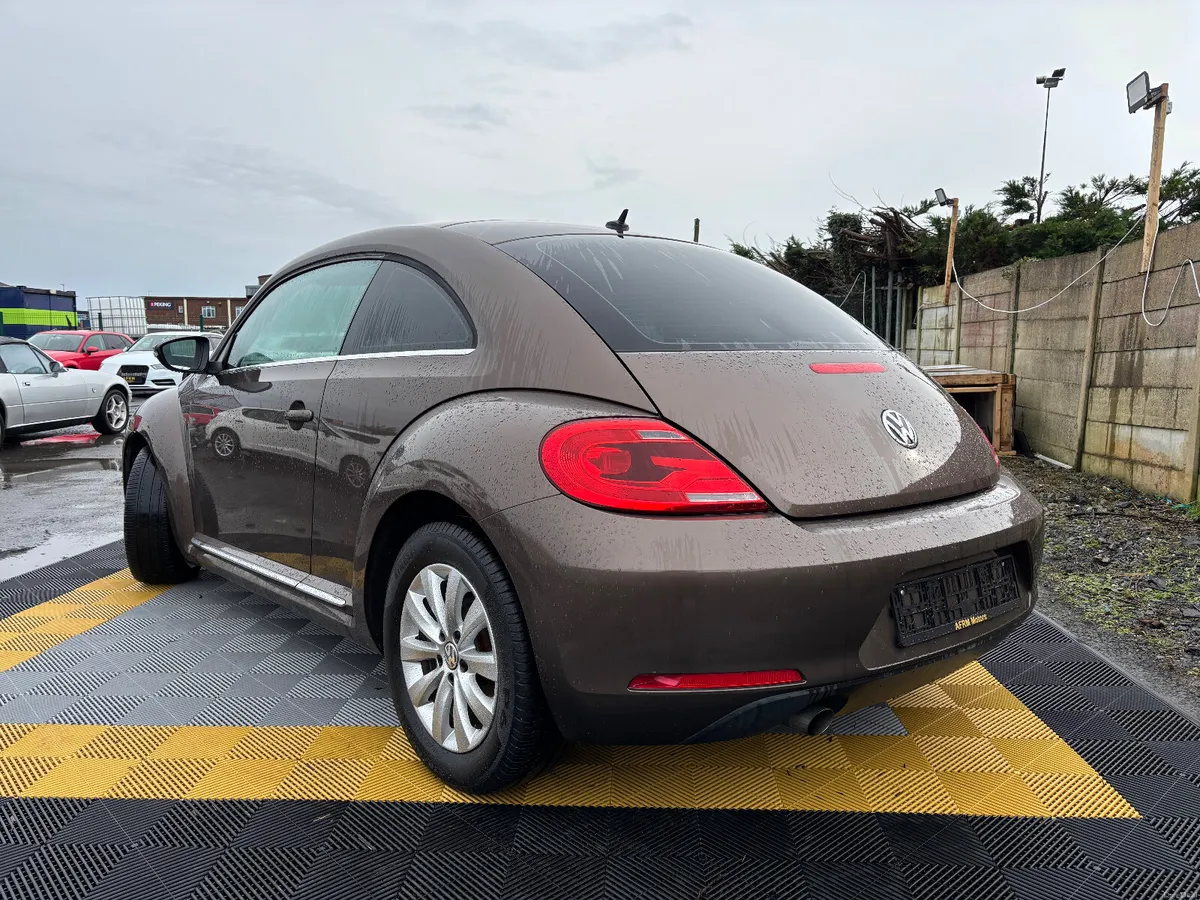 Volkswagen Beetle 1.4 TFSI Auto - Image 3