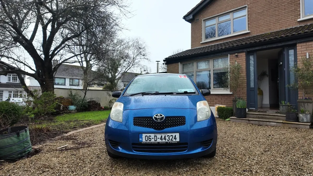 Toyota Yaris 2006 - Image 3