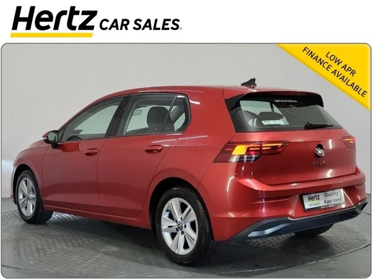 Volkswagen Golf LIFE 110HP Petrol Manual - Image 4