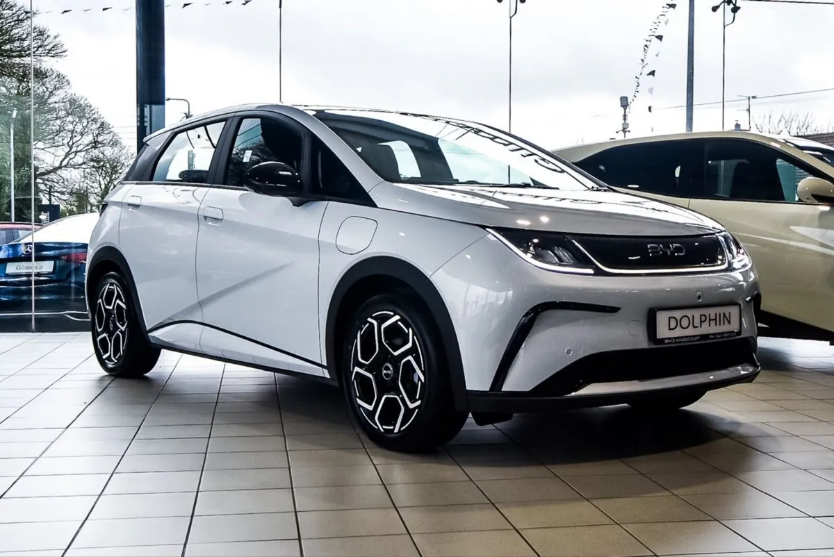 BYD DOLPHIN Dolphin Comfort 427km Range - Image 1