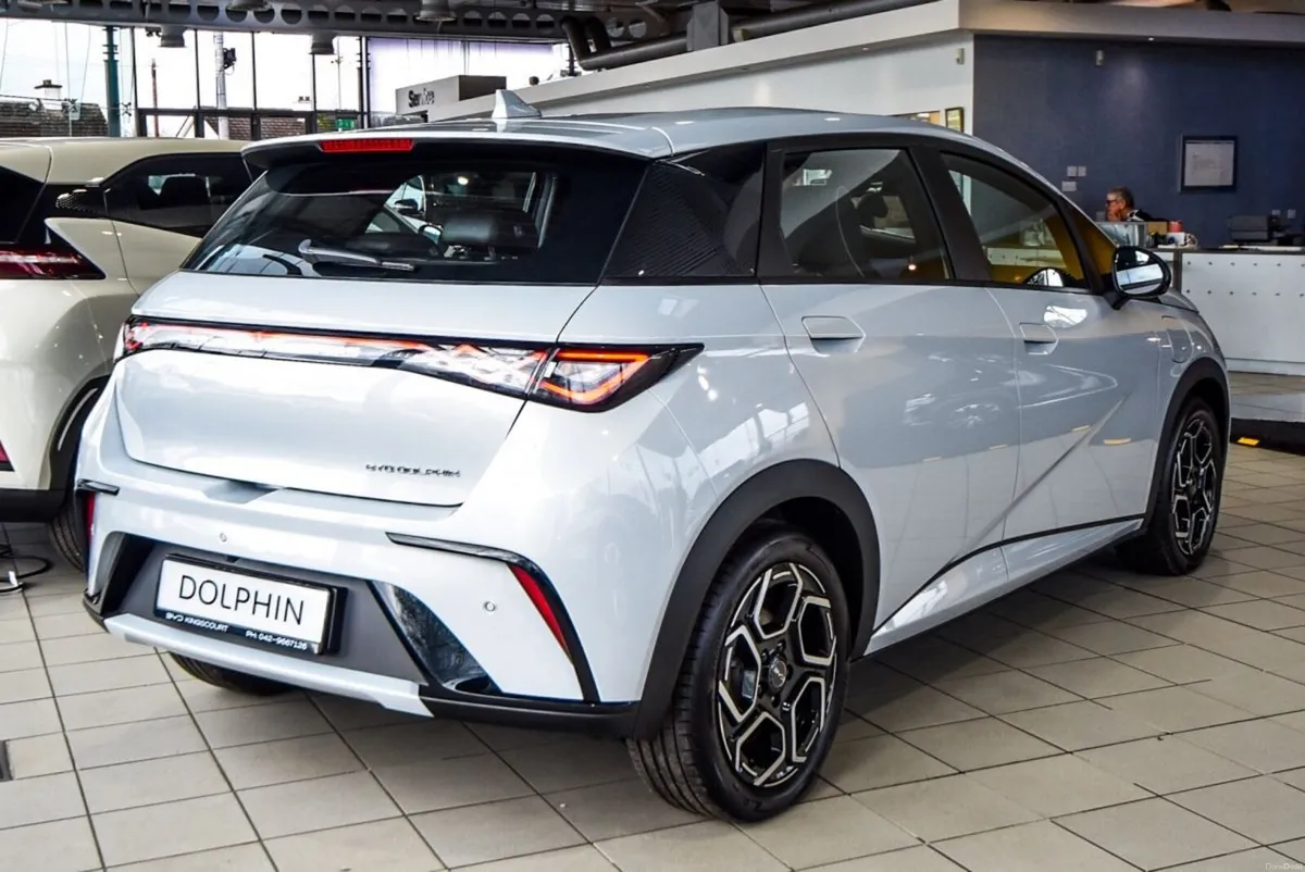 BYD DOLPHIN Dolphin Comfort 427km Range - Image 2