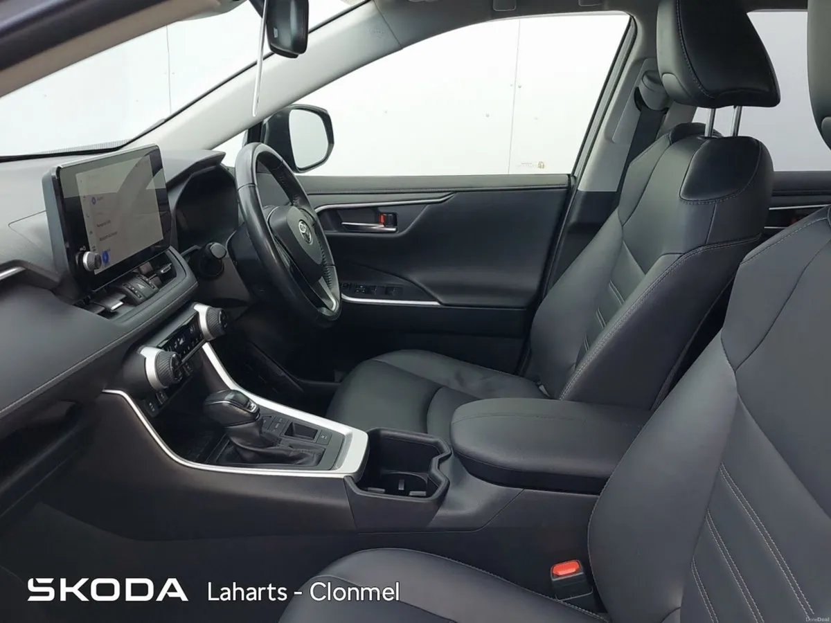 Toyota RAV4 4 HYBRID SOL 4DR AUTO - Image 4