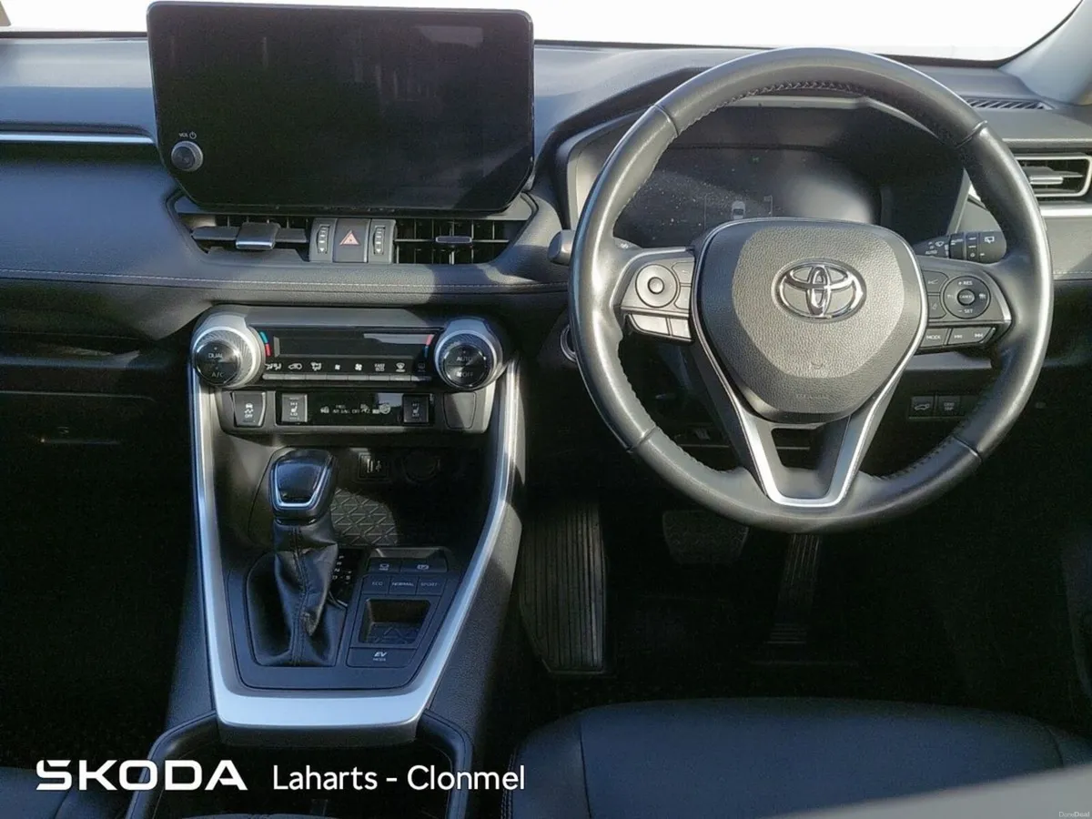 Toyota RAV4 4 HYBRID SOL 4DR AUTO - Image 2