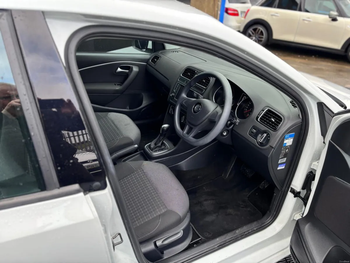 Volkswagen Polo VW Polo 1,2 TSI, PERTOL,AUTO, ALLO - Image 4