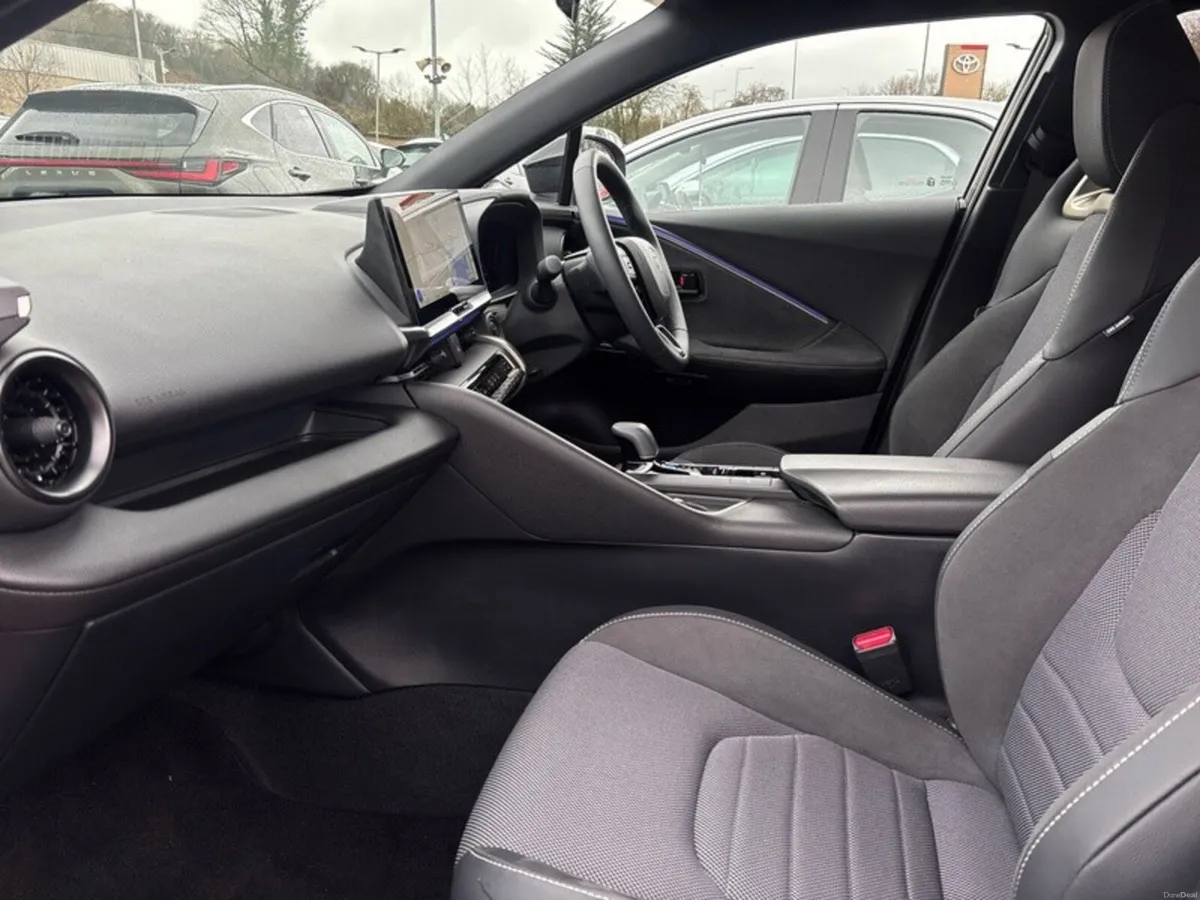 Toyota C-HR C-HR HYBRID SOL - Image 6