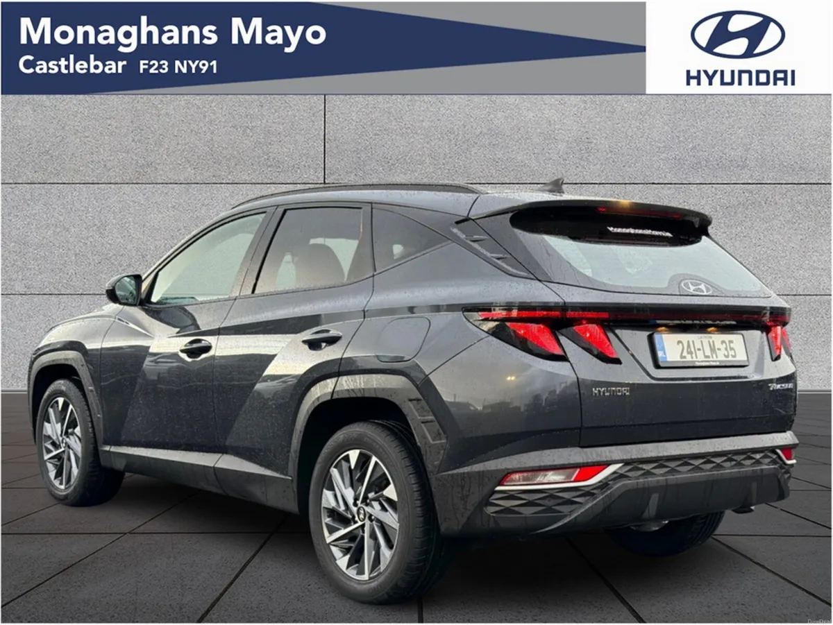 Hyundai Tucson EXECUTIVE 1.6 DIESEL 5DR - Image 3