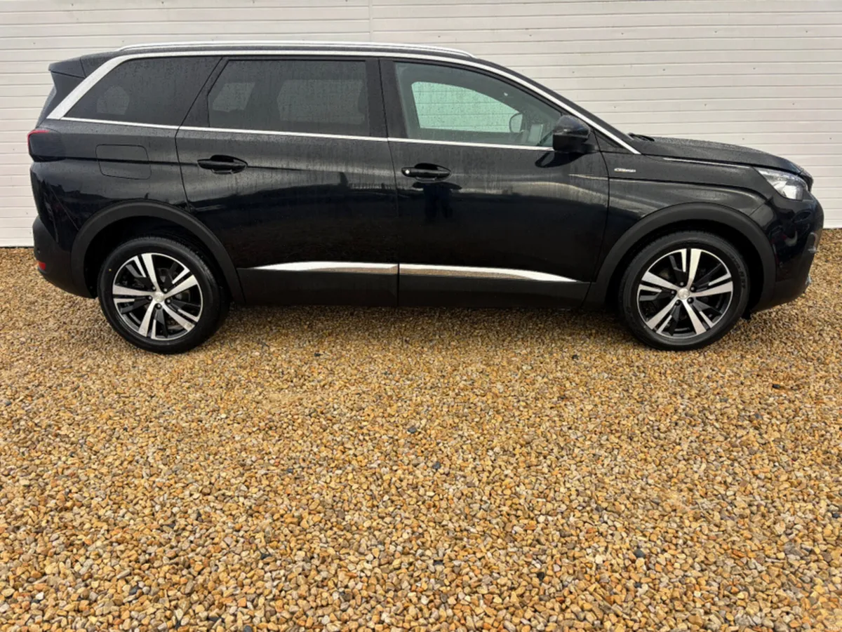 Peugeot 5008 GT LINE 130PS 5DR - Image 2