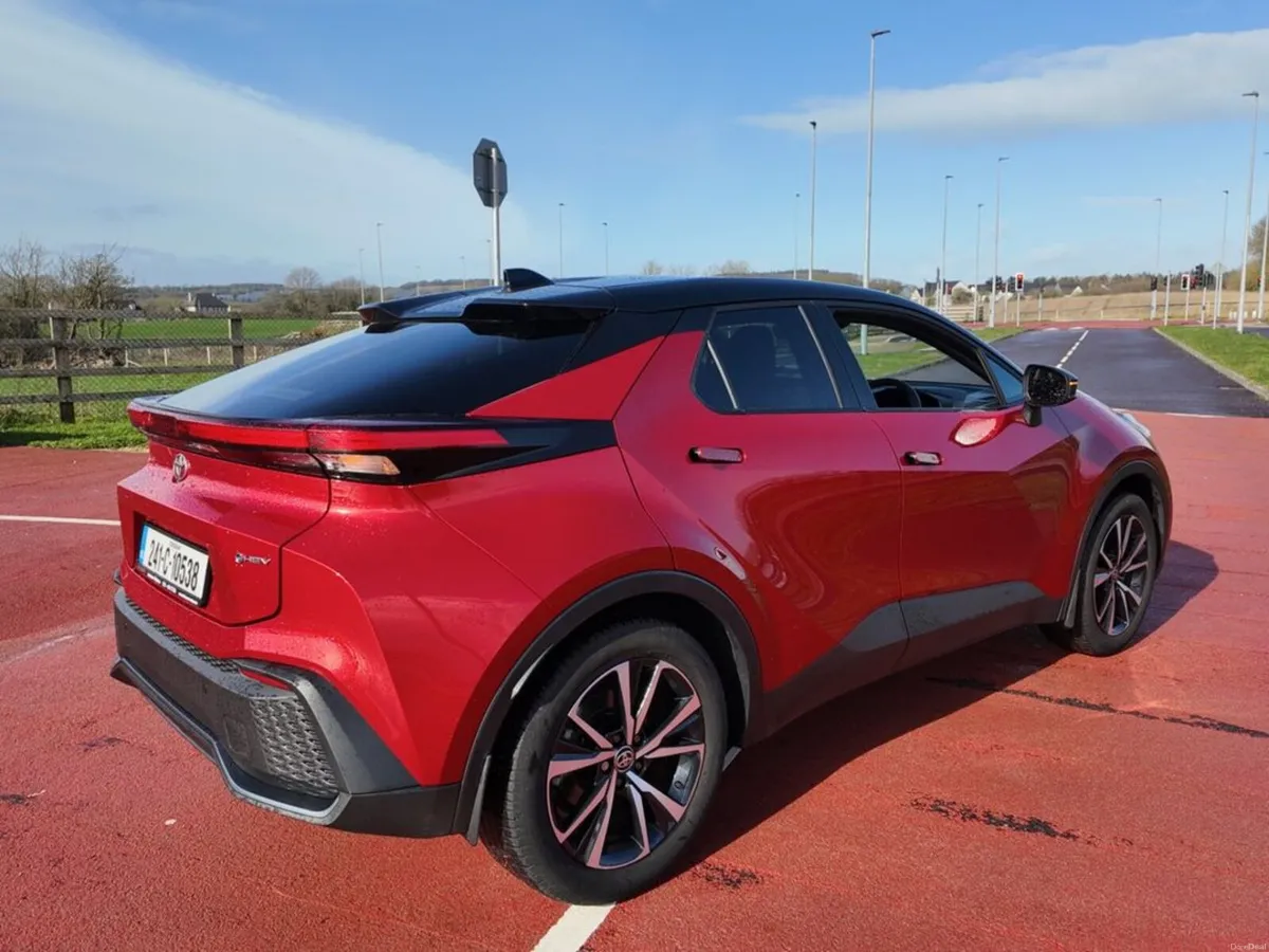 Toyota C-HR Hybrid Sport+ 4DR Auto - Image 3