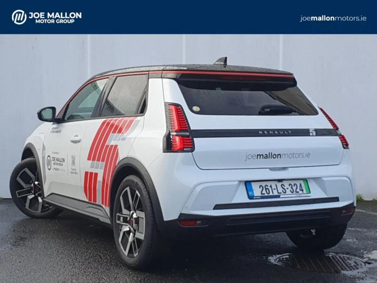 Renault 5 E-Tech Techno 52kwh - Image 2